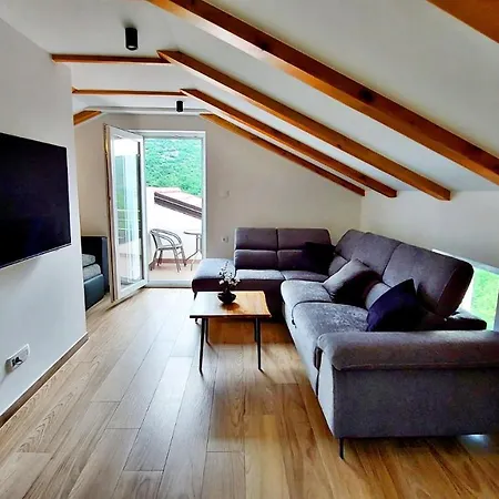 Vinodol 1 And 2 * Krizisce