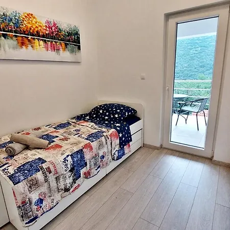 Vinodol 1 And 2 Lejlighed Krizisce