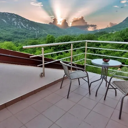 Vinodol 1 And 2 Apartament *