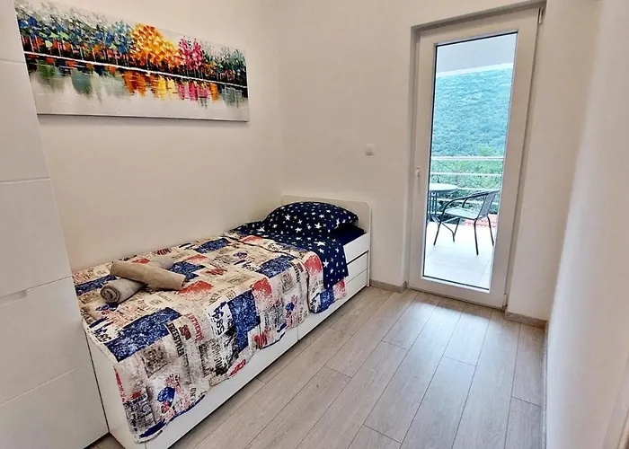 Vinodol 1 And 2 Apartmán Krizisce