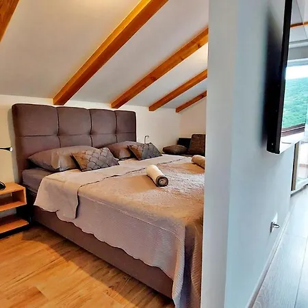 Vinodol 1 And 2 Krizisce