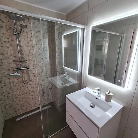 Vinodol 1 And 2 Apartment *