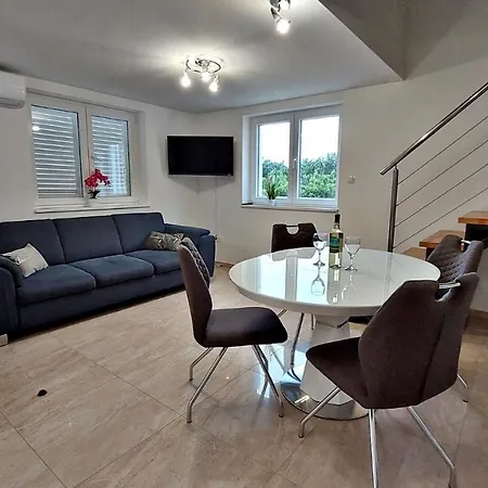 Διαμέρισμα Vinodol 1 And 2